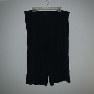Women’s Wide Leg Crop soft pants.
